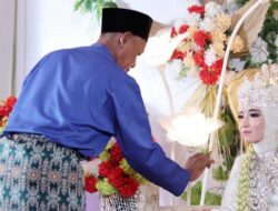 10 Contoh Pantun Pernikahan Melayu untuk Menyambut Pengantin Pria
